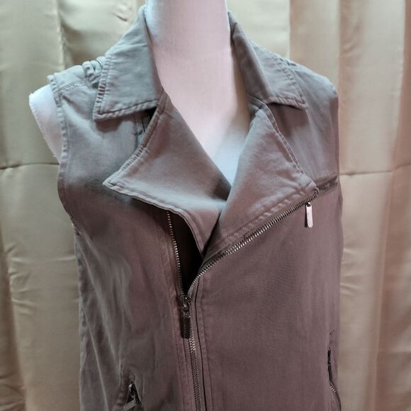 Max Jeans Sleeveless Moto Zippered Vest, New Size Small - Picture 3 of 11